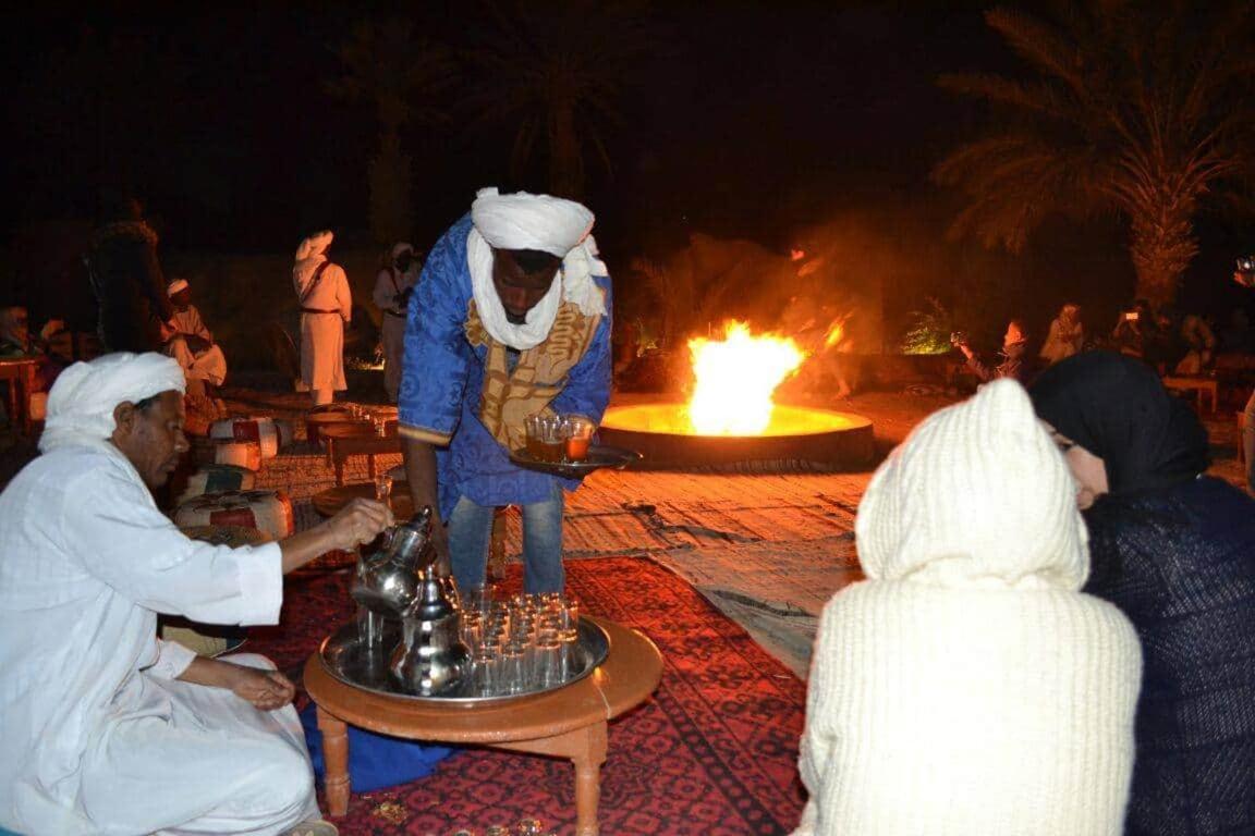 Riad Gnaoua Khamlia Мерзуга Экстерьер фото