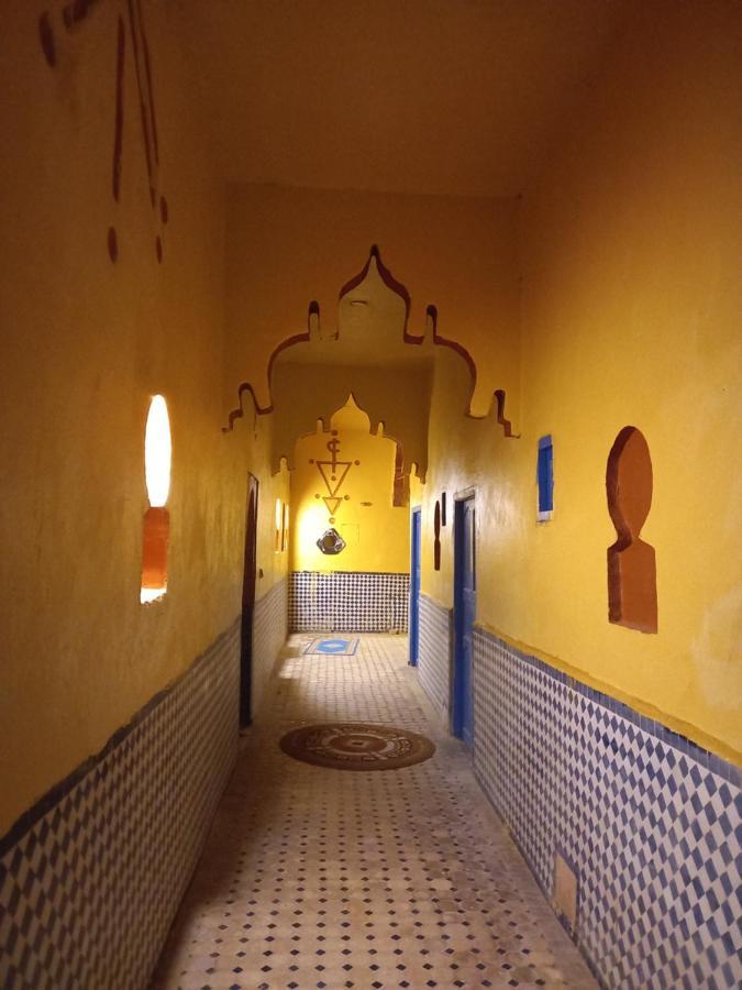 Riad Gnaoua Khamlia Мерзуга Экстерьер фото