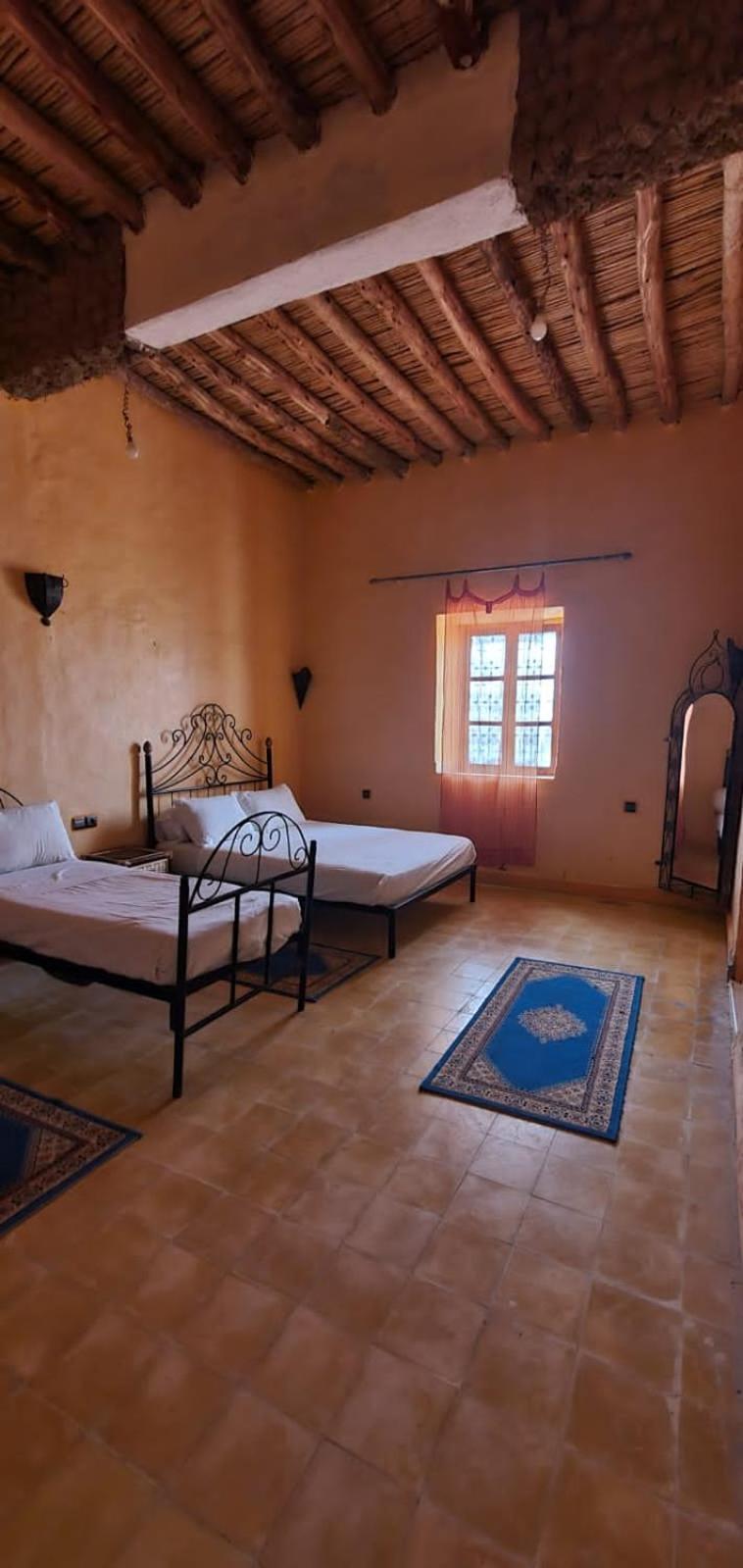 Riad Gnaoua Khamlia Мерзуга Экстерьер фото